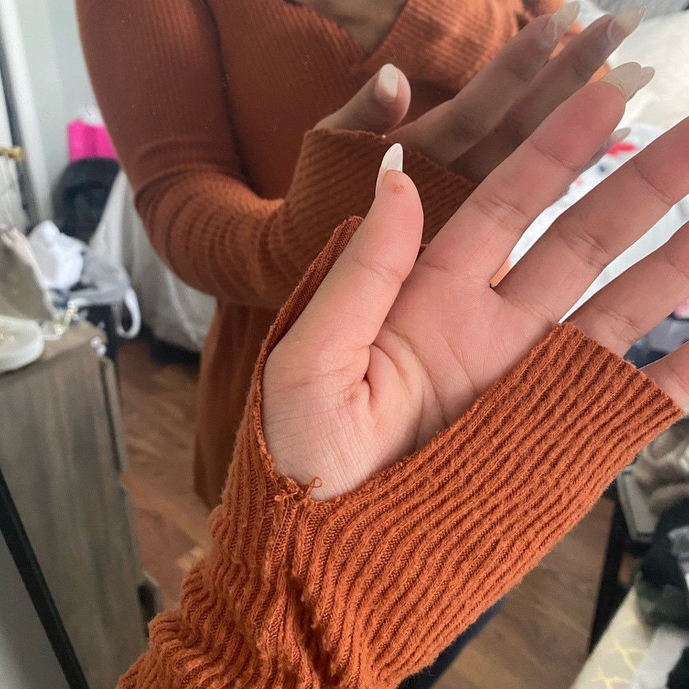 Urban outfitters long sleeve sweater - Picture 3 of 6